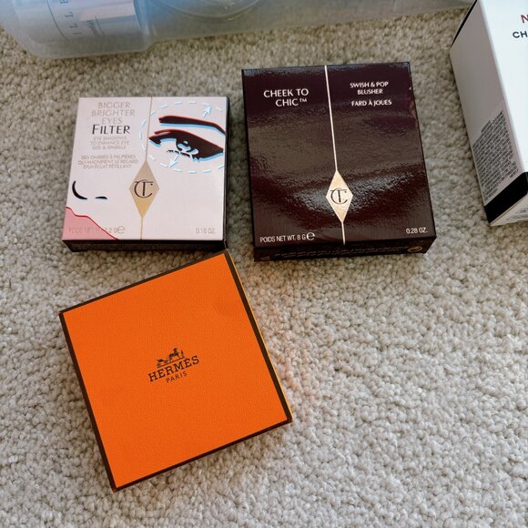 EMPTY COSMETICS CASES, BOTTLES, BOXES, ETC. PRICE FOR ALL - Picture 14 of 15